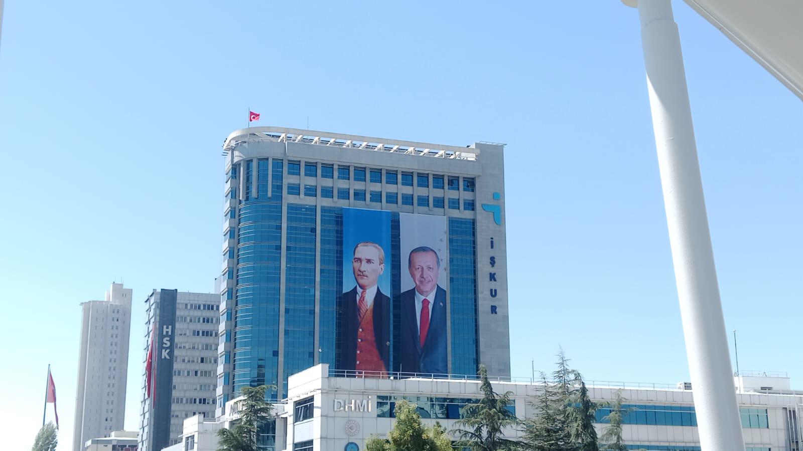 Motorlu Bayrak Sistemi